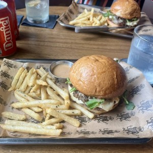 Le French Kiss/ Burguer Week