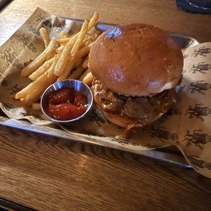 Las Burgers - BBQ STEAK SANDWICH