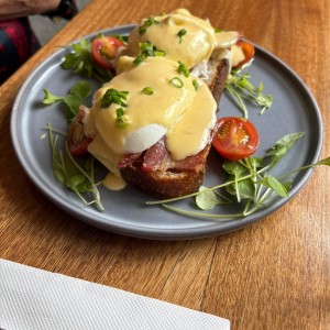 Huevos Benedictinos 