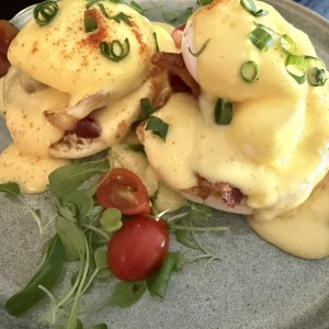 Egg Lovers - Benedictinos