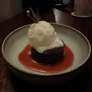 Lava Cake + Helado