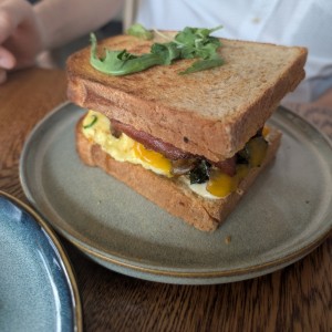 Tartines & Sandwich - Egg Sandwich