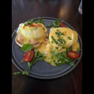 Egg Lovers - Benedictinos