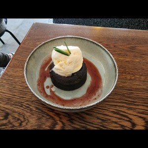 Lava Cake + Helado