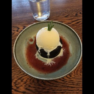 Lava Cake + Helado