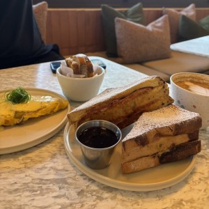 Omelette y Monte Cristo