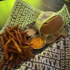 Hamburguesas - DEBUTONTA