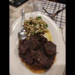 costilla de res al vino