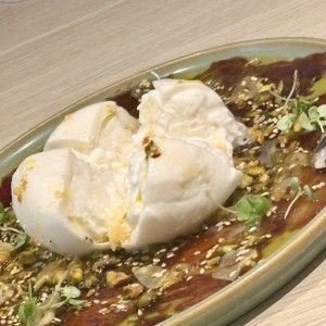 Arun con burrata
