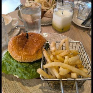 Hamburguesa de la casa