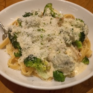 Amazing Alfredos - Fettuccine Alfredo
