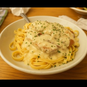Amazing Alfredos - Chicken Alfredo