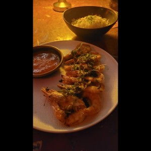 LANGOSTINOS AL FUEGO