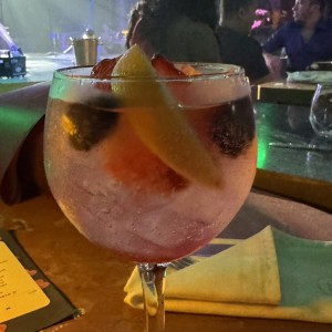 Gin frutos rojos