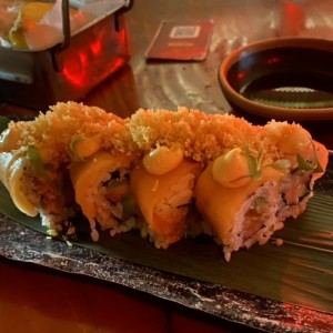 SUSHIS - FIERY SALMON