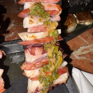 BROCHETA DE PULPO Y CHORIZO