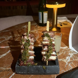 BROCHETA DE PULPO Y CHORIZO