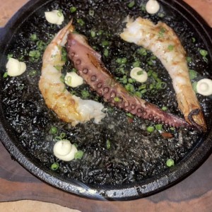 ARROZ NEGRO DE PULPO Y LANGOSTINO