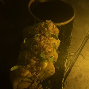 PARA COMPARTIR - SPICY SALMON ROLL