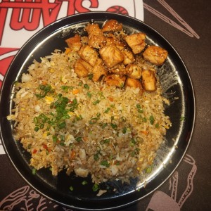 yakimeshi de pollo