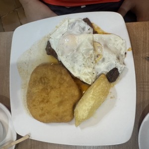 Desayuno - Bistec a Caballo