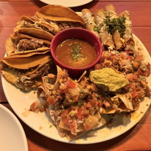 Bandeja Mexicana (2-3 personas)