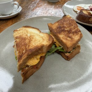 Egg sandwich