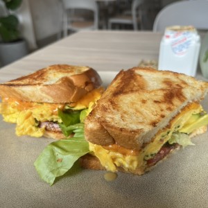 Scrambled egg sandwich