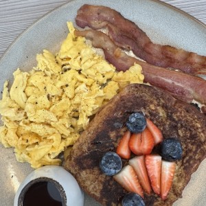 Brioche Toast y Frutos Rojos