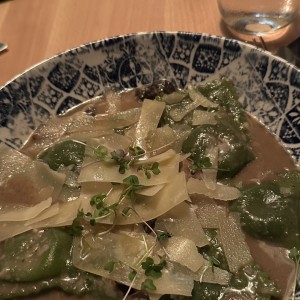 Ravioli en salsa de hongos