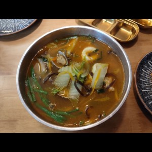 Jjampong con poco picante
