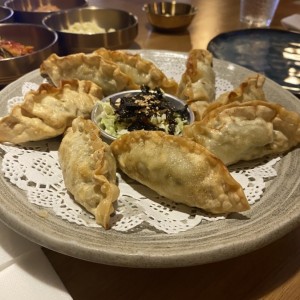 Entradas - Meat Mandu