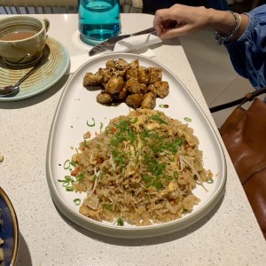 Yakimeshi - Pollo de rico sabor