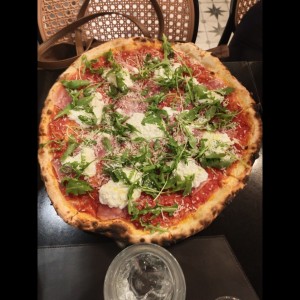 Pizzas Rojas - Speck e Stracciatella