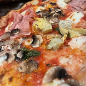 Pizzas Rojas - Capricciosa