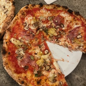 Pizzas Rojas - Capricciosa