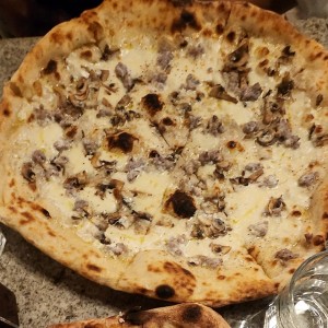 Pizzas Blancas - Salsiccia e Funghi
