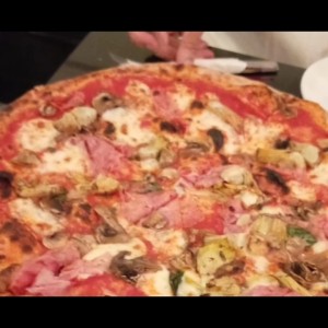 Pizzas Rojas - Capricciosa