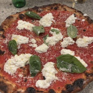 Pizzas Rojas - Margherita con Stracciatella