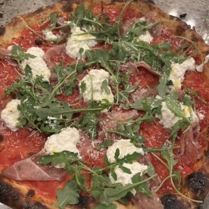 Pizzas Rojas - Speck e Stracciatella