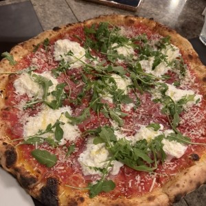 Pizzas Rojas - Speck e Stracciatella
