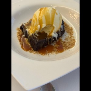 Brownie con helado