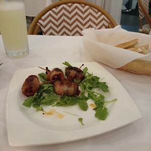 Antipasti - Datteri alla Pancetta