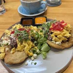 HOJALDRA BRISKET AL ESTILO AU CHEVAL