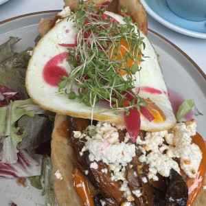 HOJALDRA BRISKET AL ESTILO AU CHEVAL