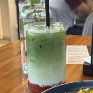 Matcha stramberry 