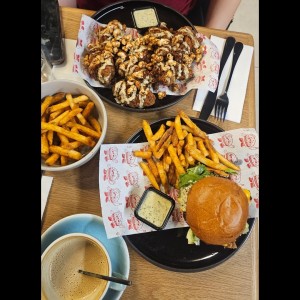 MAIN - CHICKEN HERITAGE SANDO