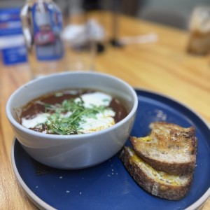 TOMATO SOUP & GRILLED CHEESE SANDWICH