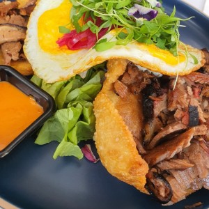 HOJALDRA BRISKET AL ESTILO AU CHEVAL