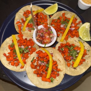 Platos Fuertes - Tacos al pastor